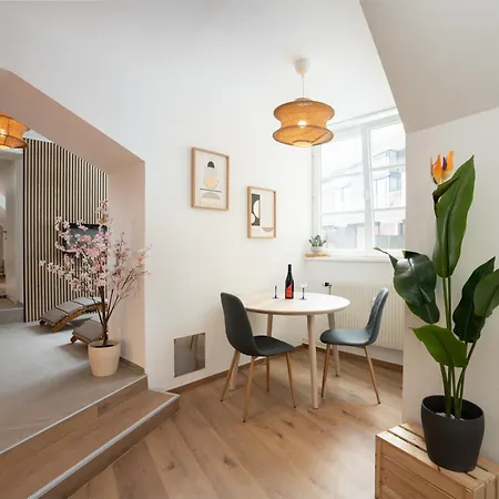 Wellness Altstadt - Sauna, Whirlpool & Free Parking By Hero Homes *