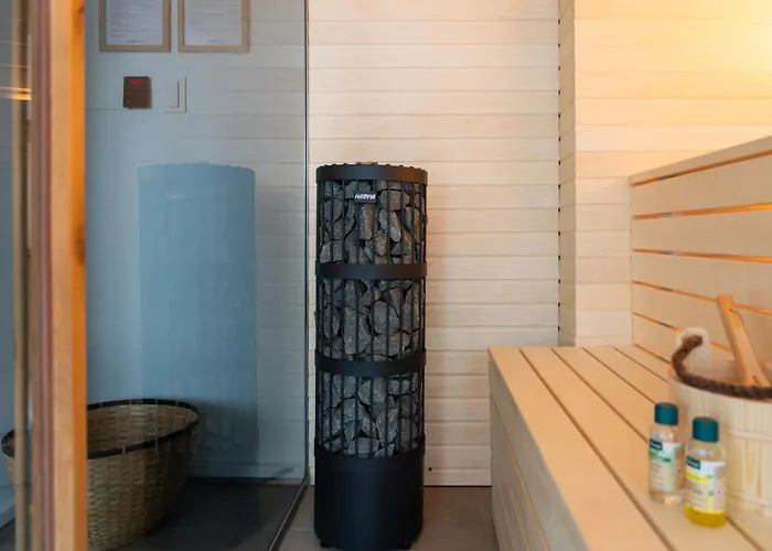 Wellness Retreat For 2 With Private Sauna & Whirlpool - Free Parking, Quiet Center By Hero Homes 公寓 格拉茨