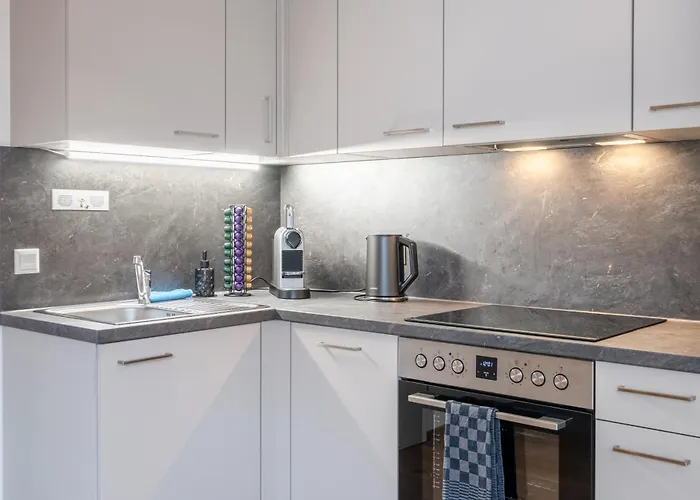 公寓 Wellness Retreat For 2 With Private Sauna & Whirlpool - Free Parking, Quiet Center By Hero Homes *